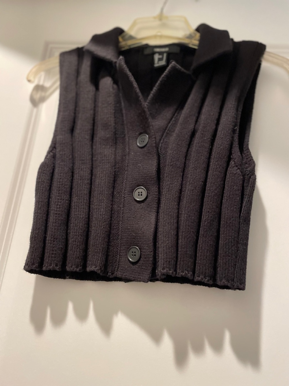 Forever 21 Ribbed Knit Cropped Sweater Vest Size S Black Y2K Vibe Baddie